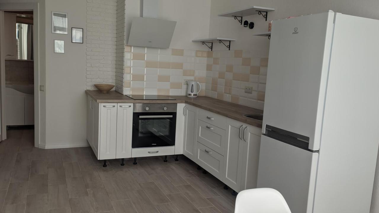 شقة أوديسا  في Квартира Кадорр Бассейная Apt Odeassa Basseinaya المظهر الخارجي الصورة