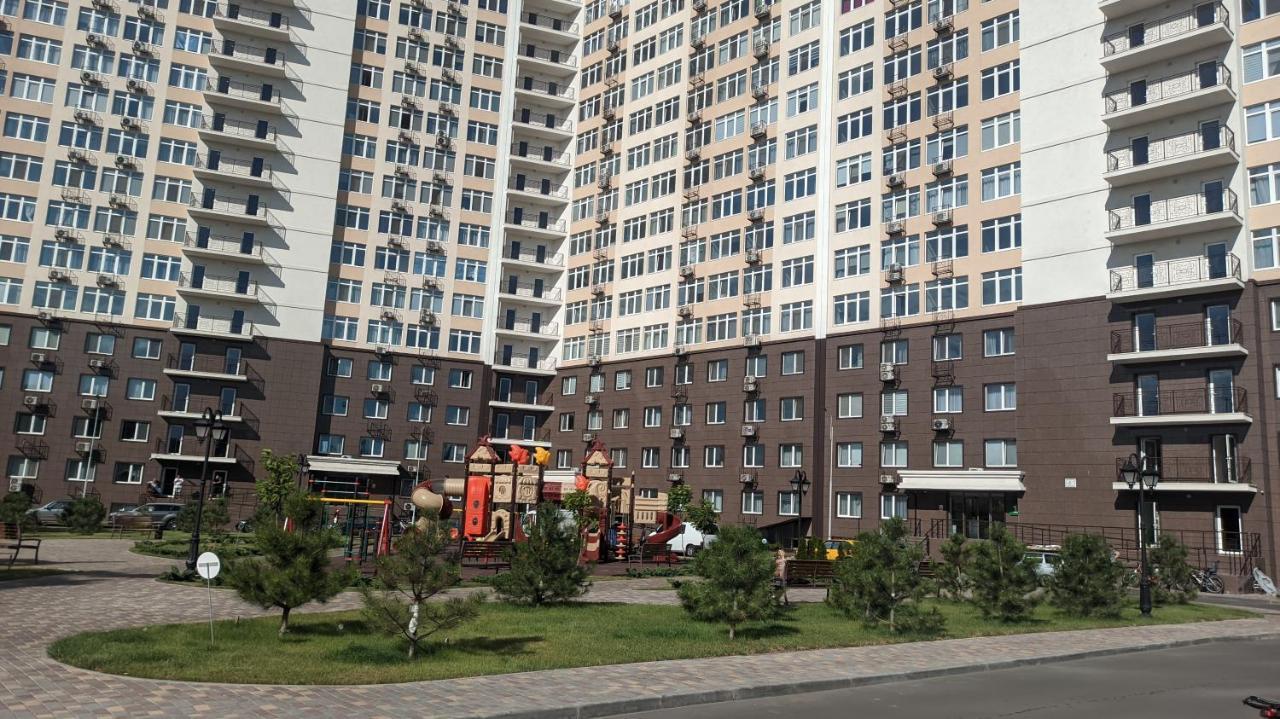 شقة أوديسا  في Квартира Кадорр Бассейная Apt Odeassa Basseinaya المظهر الخارجي الصورة
